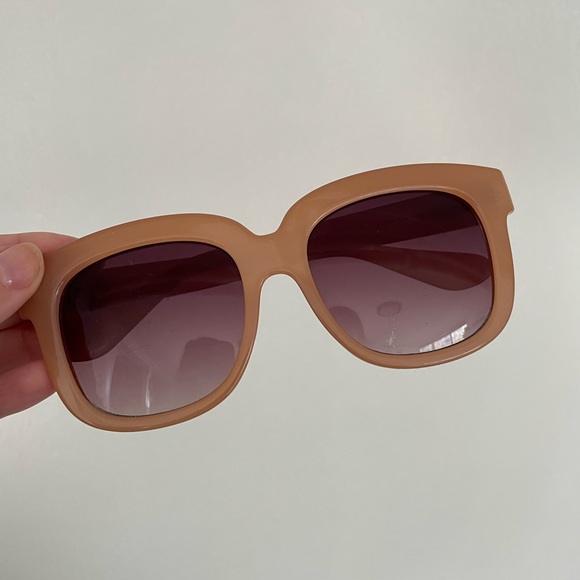 MINKPINK sunglasses - Picture 2 of 5